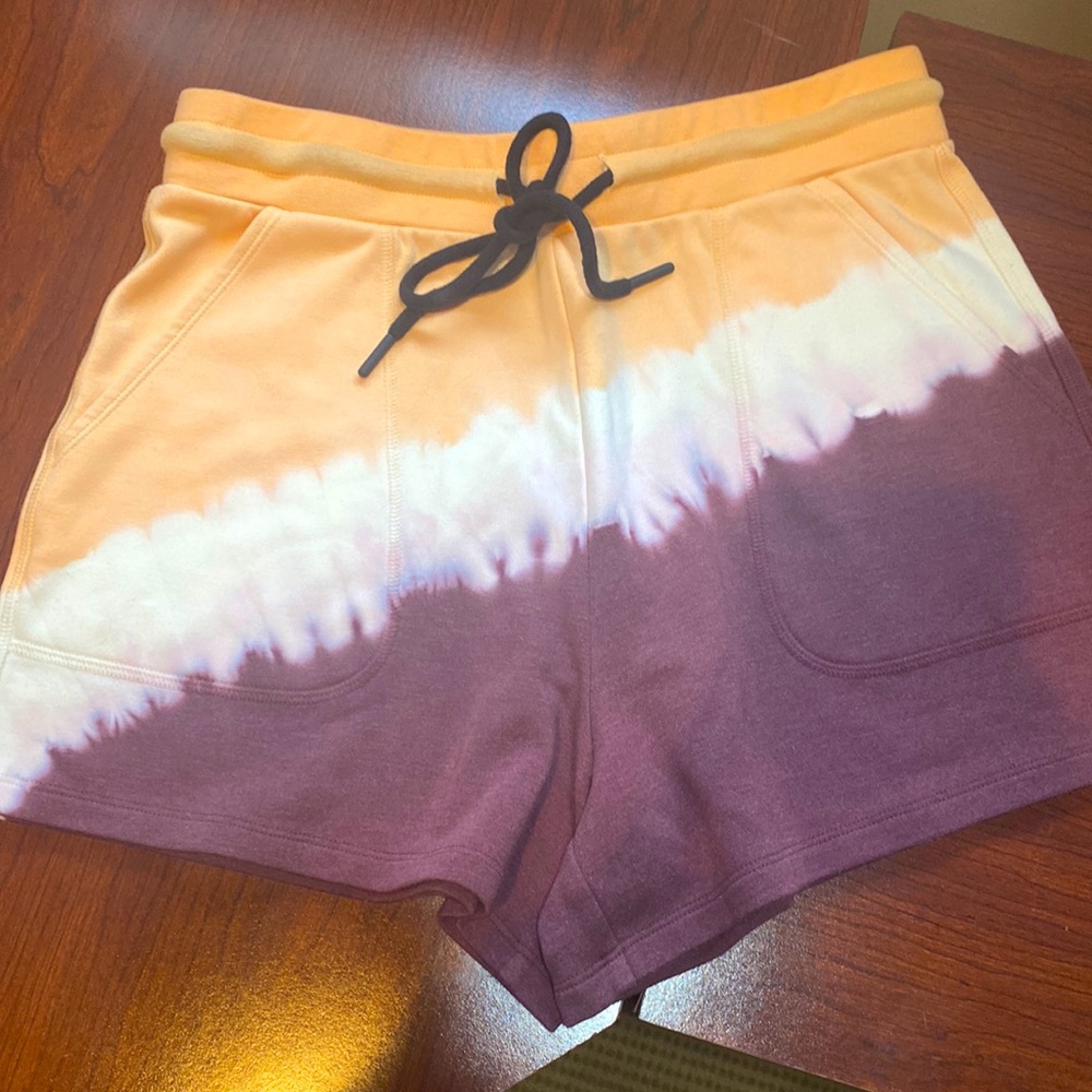 Naadam comfy pair of shorts. Never been worn.